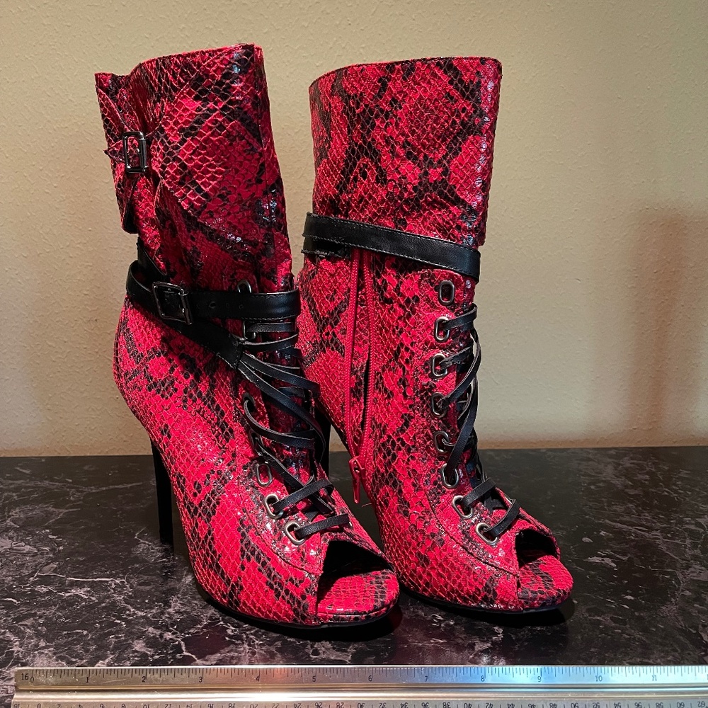 Dollhouse Size 8 Red Faux Snakeskin Open Toe Lace Up boots